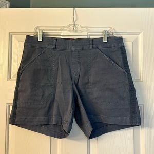 Excellent Condition SPANX 4” Stretch Twill Shorts